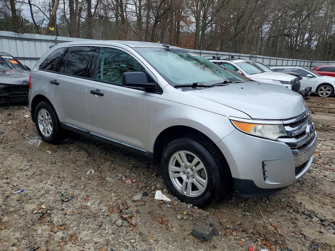 2011 FORD EDGE SE photo 4