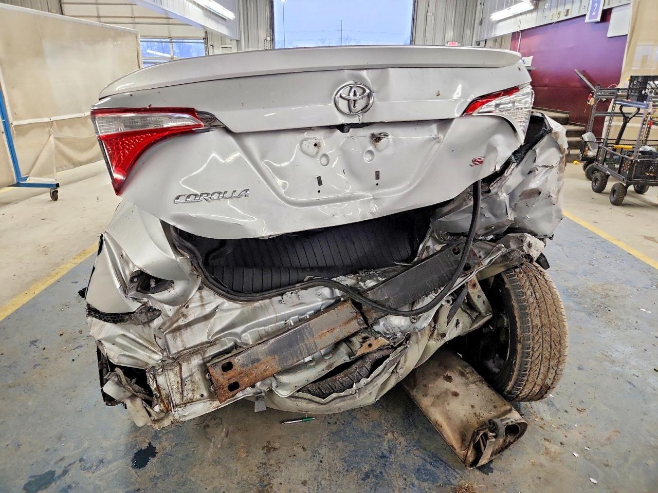 2016 TOYOTA COROLLA L photo 6