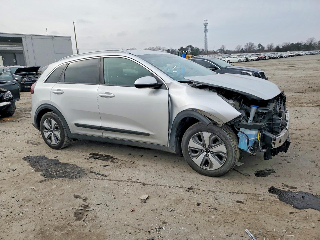 2020 KIA NIRO LX photo 4