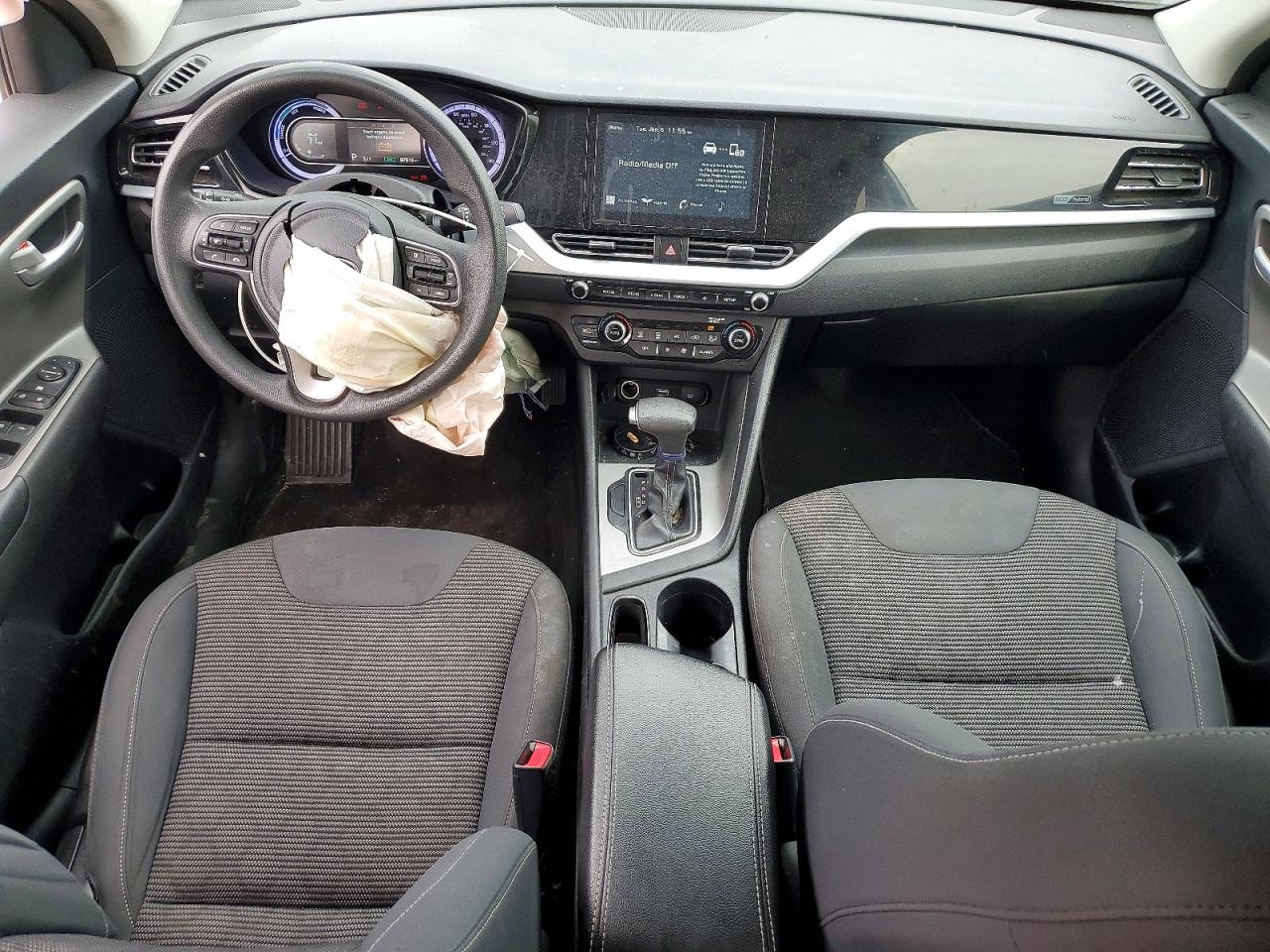 2020 KIA NIRO LX photo 8