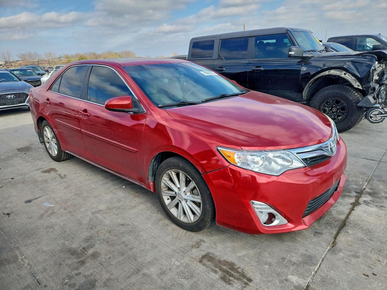 2014 TOYOTA CAMRY SE photo 7