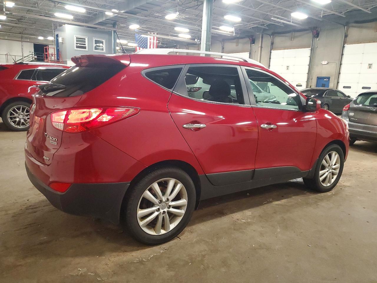 2013 HYUNDAI TUCSON GLS photo 3