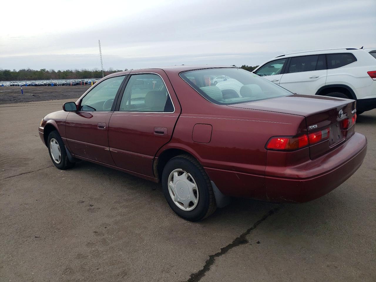 1999 TOYOTA CAMRY CE photo 2
