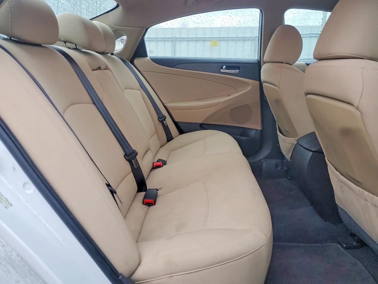 2011 HYUNDAI SONATA GLS photo 10