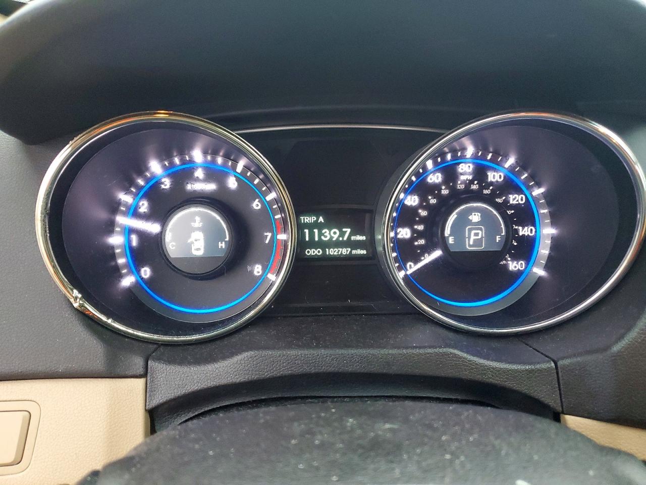 2011 HYUNDAI SONATA GLS photo 9