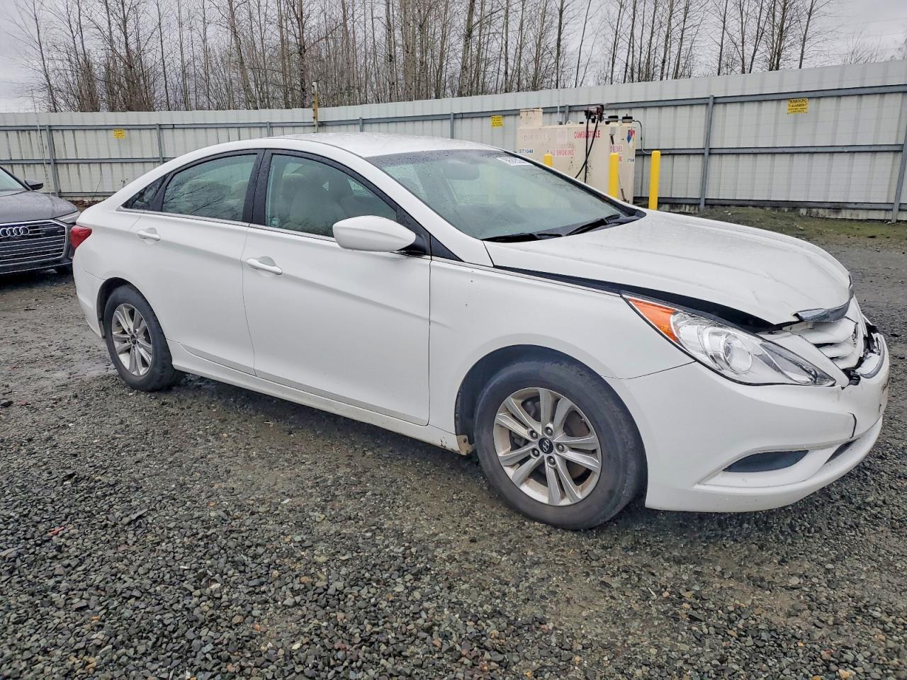 2011 HYUNDAI SONATA GLS photo 4