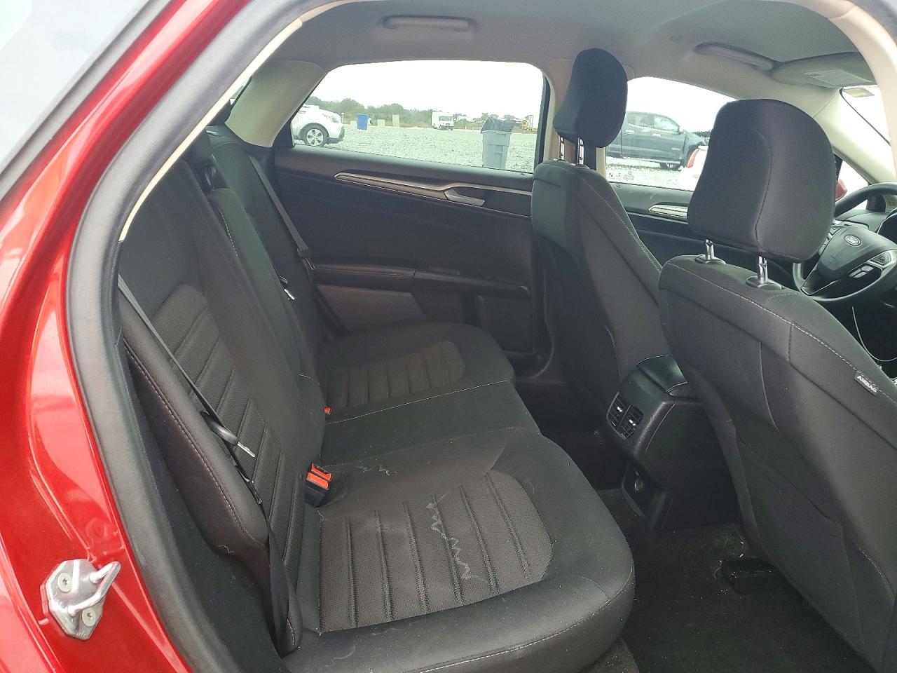 2020 FORD FUSION SE photo 10