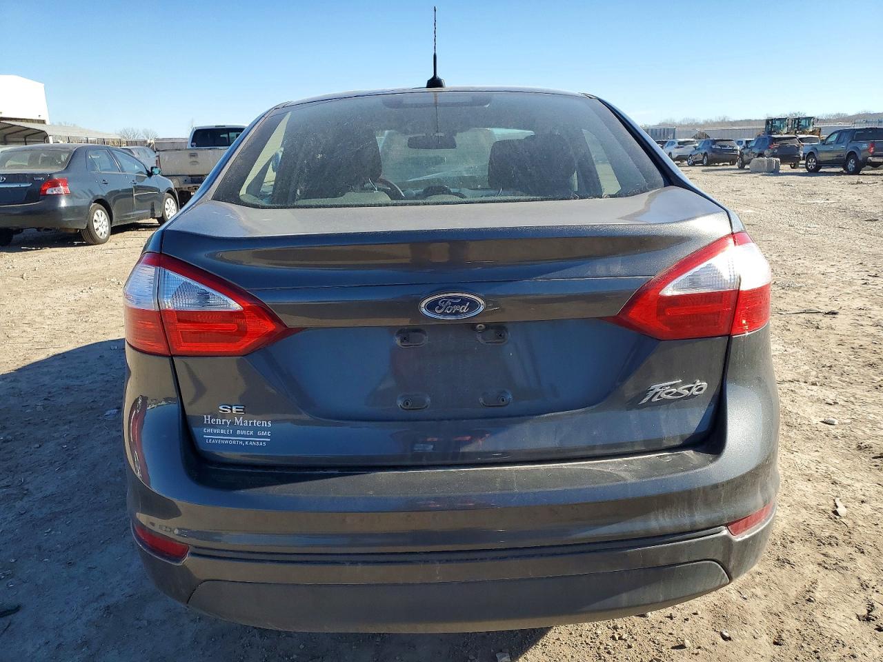 2018 FORD FIESTA SE photo 6