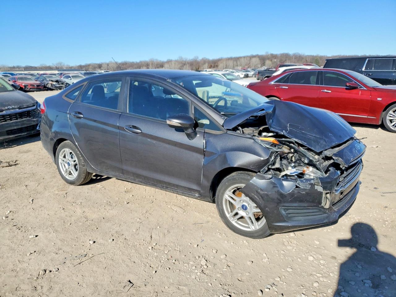 2018 FORD FIESTA SE photo 4