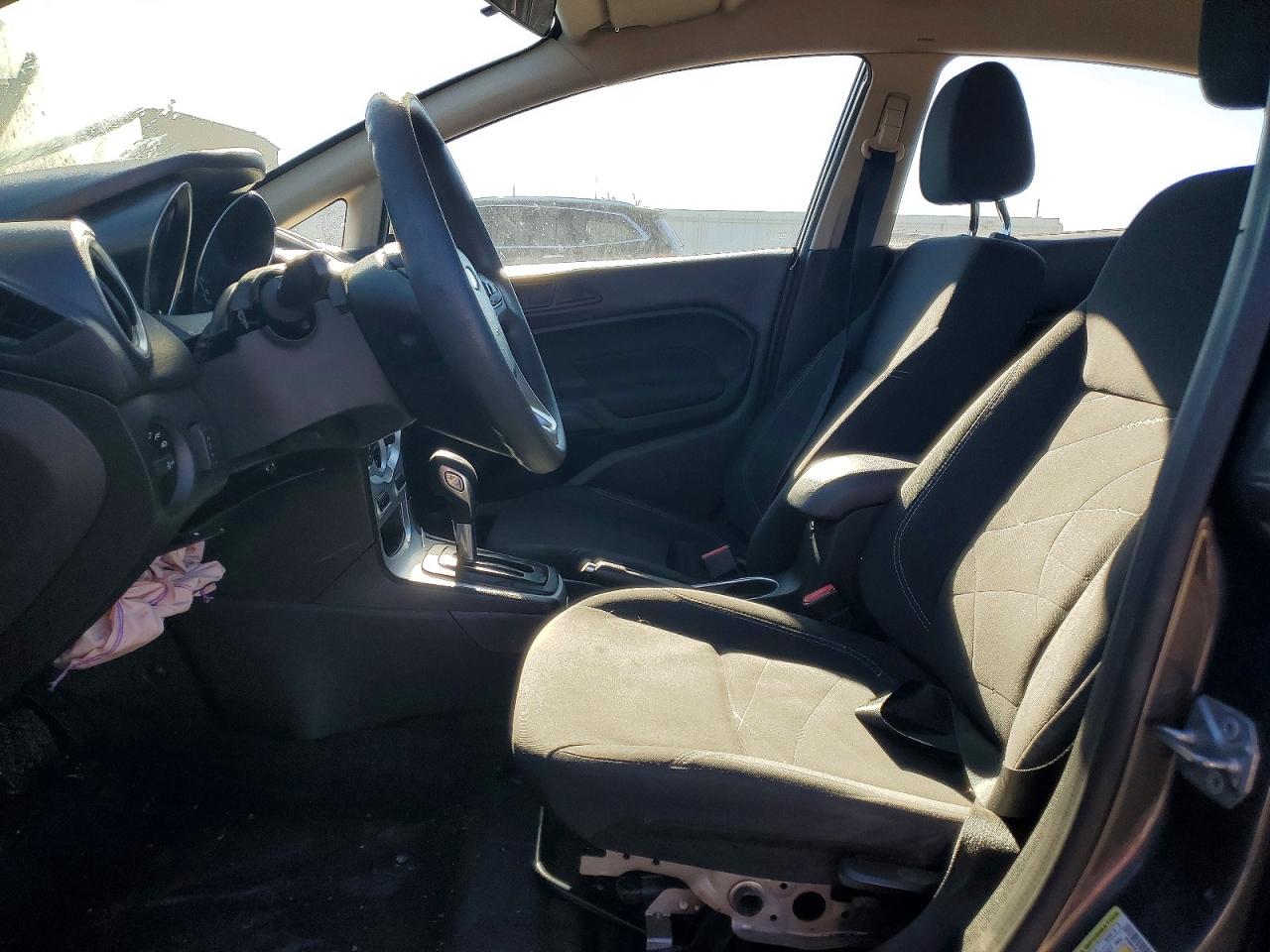 2018 FORD FIESTA SE photo 7