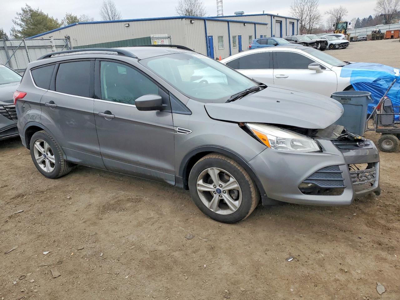 2014 FORD ESCAPE SE photo 4
