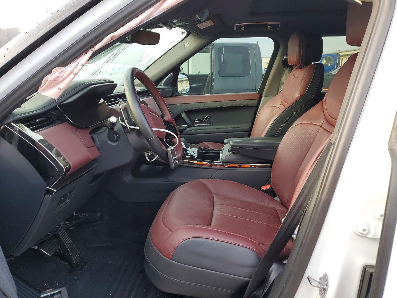 2025 LAND ROVER RANGE ROVER SPORT DYNAMIC SE photo 13
