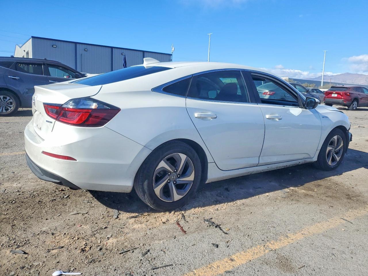 2019 HONDA INSIGHT LX photo 3