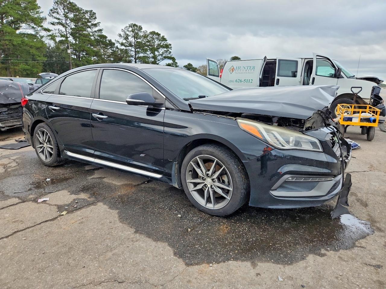 2015 HYUNDAI SONATA SPORT photo 4