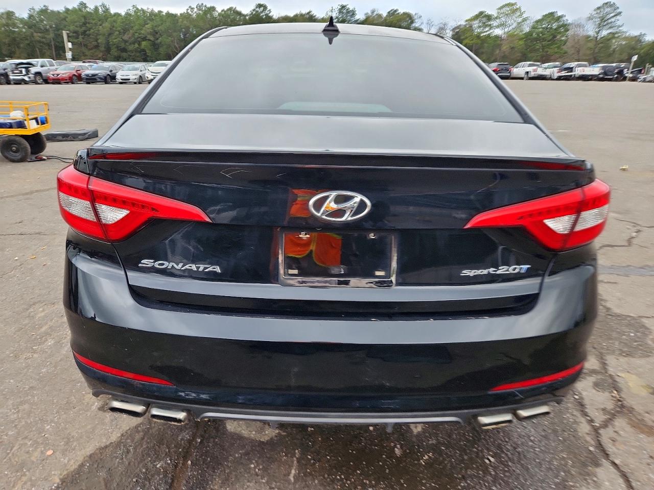 2015 HYUNDAI SONATA SPORT photo 6