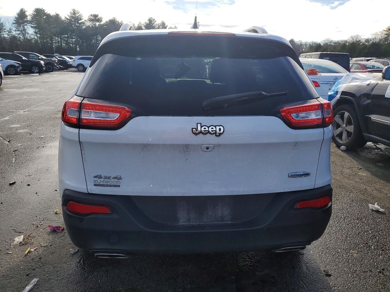 2015 JEEP CHEROKEE LATITUDE photo 6