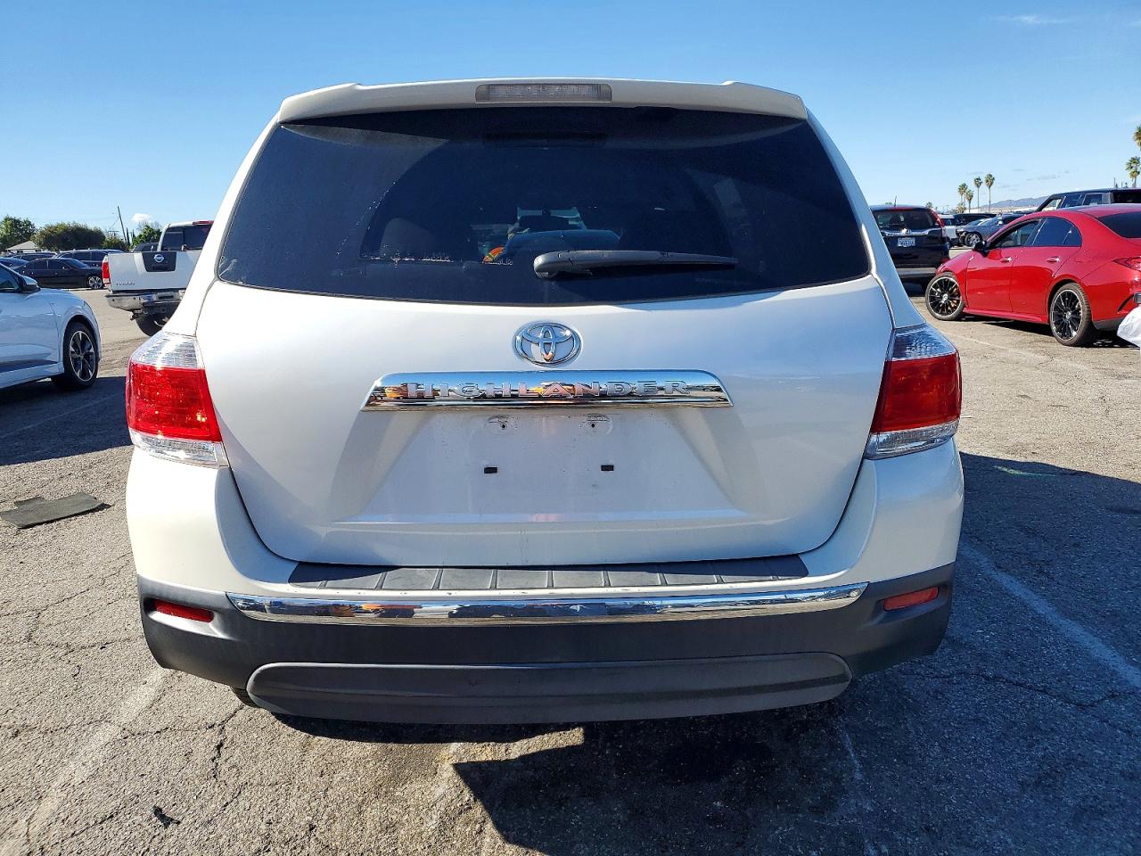 2012 TOYOTA HIGHLANDER BASE photo 6
