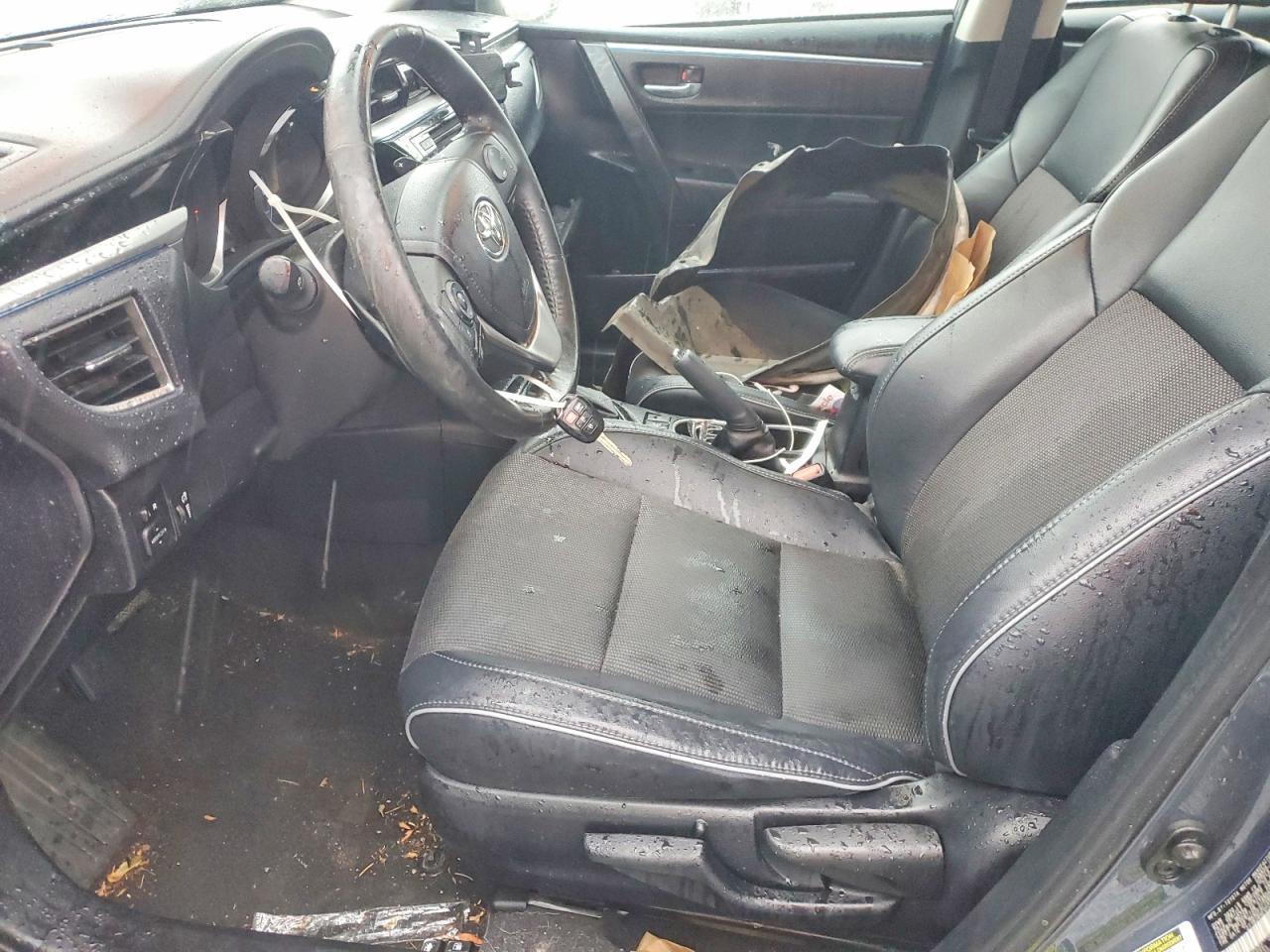 2015 TOYOTA COROLLA L photo 7