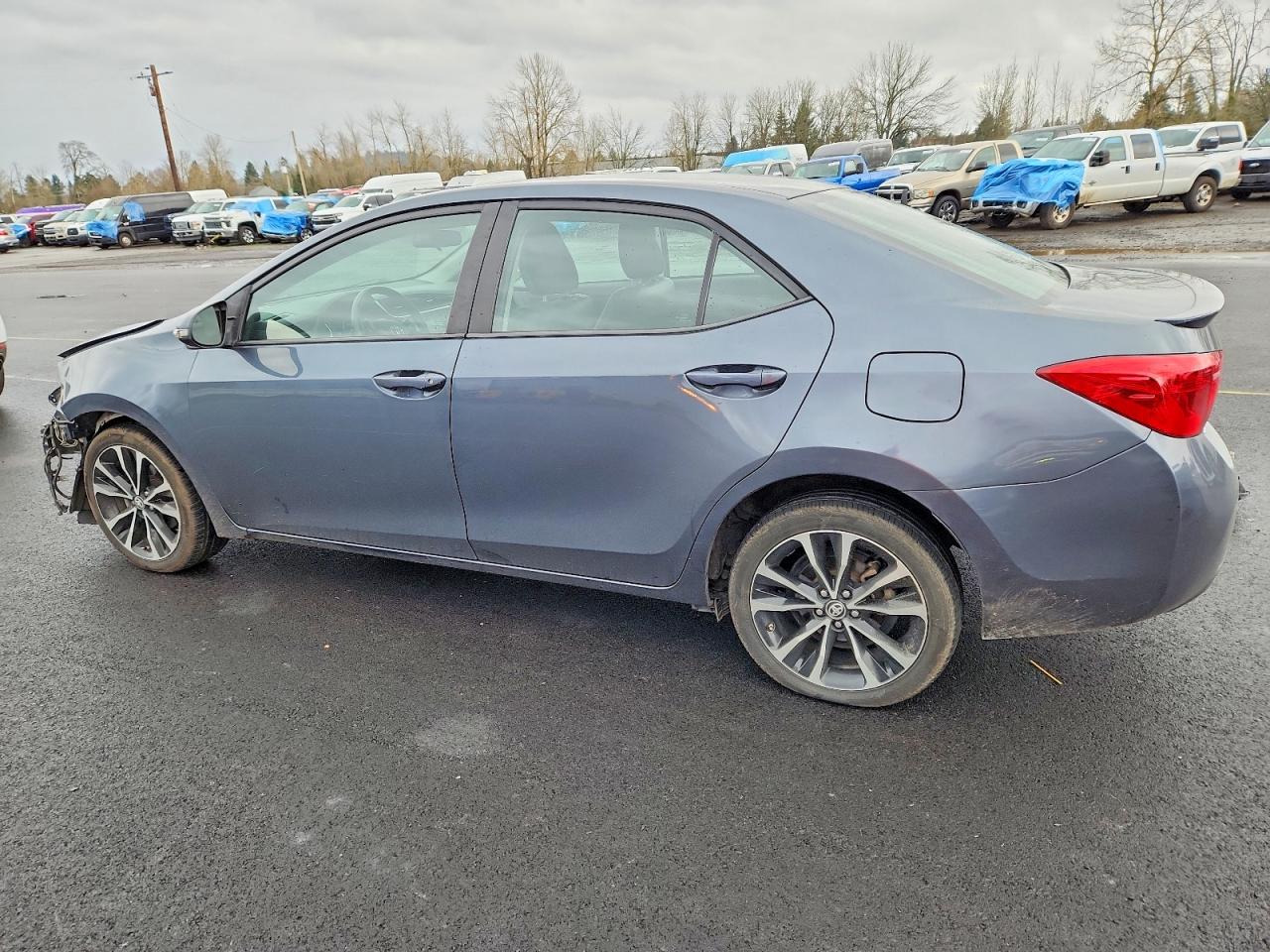 2017 TOYOTA COROLLA L photo 2