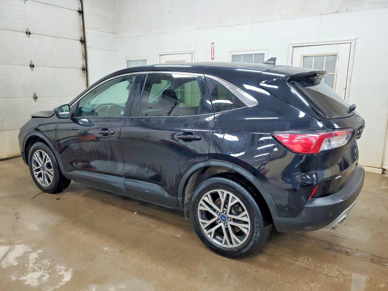2022 FORD ESCAPE SEL photo 2