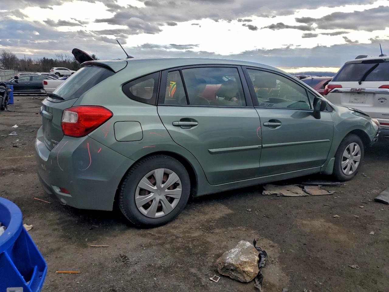 2016 SUBARU IMPREZA photo 3