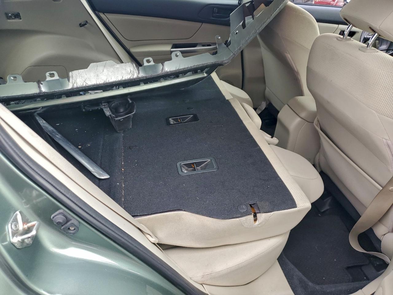2016 SUBARU IMPREZA photo 10