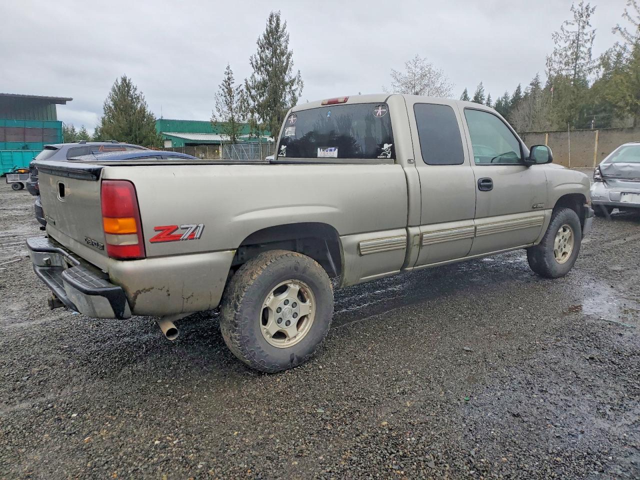 2000 CHEVROLET SILVERADO K1500 photo 3
