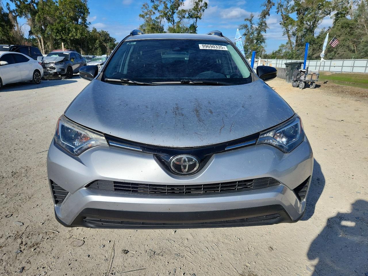 2018 TOYOTA RAV4 LE photo 5