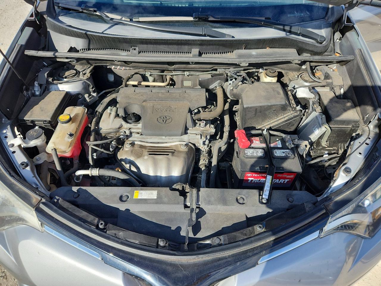 2018 TOYOTA RAV4 LE photo 12