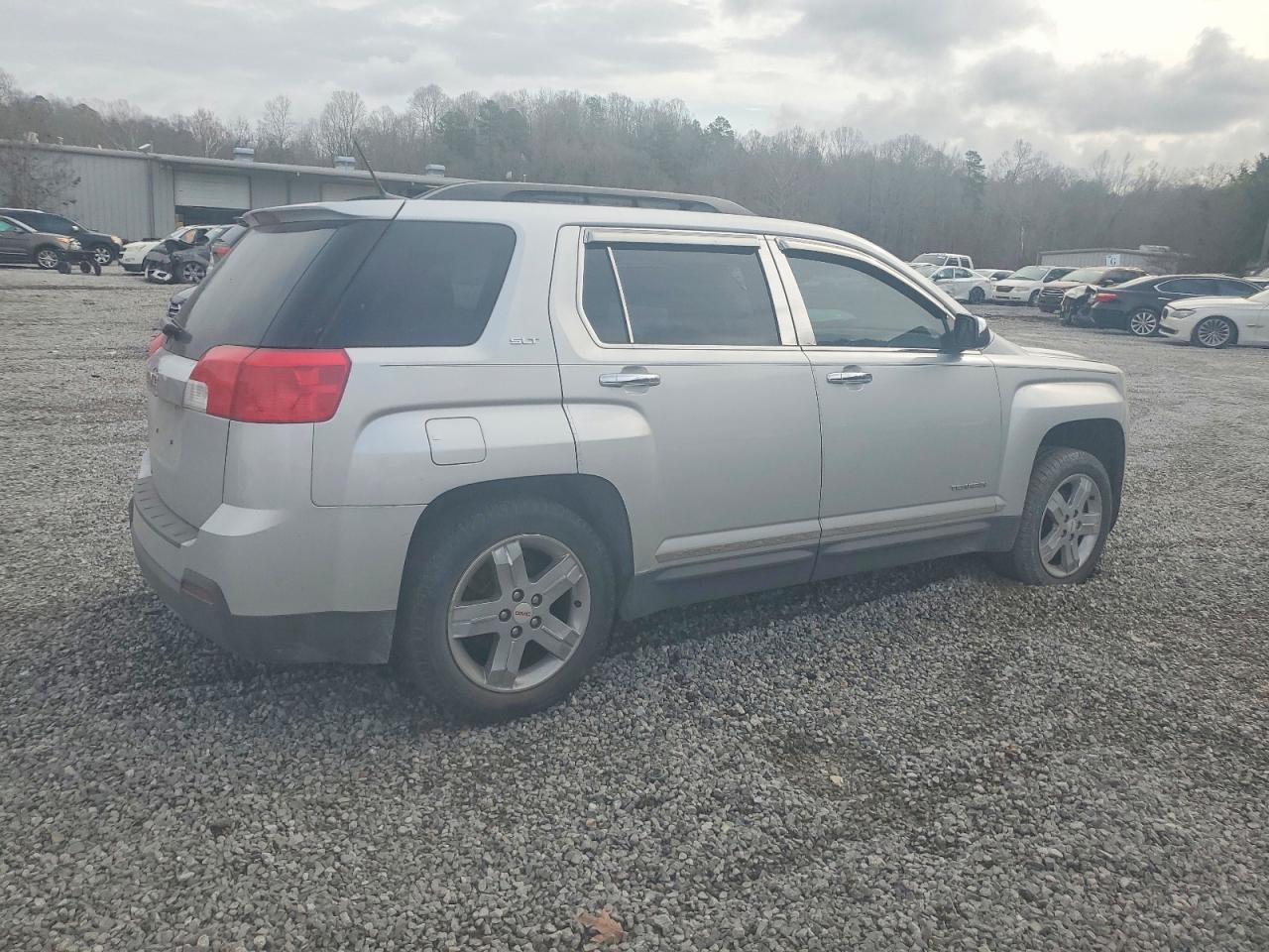 2013 GMC TERRAIN SLT photo 5