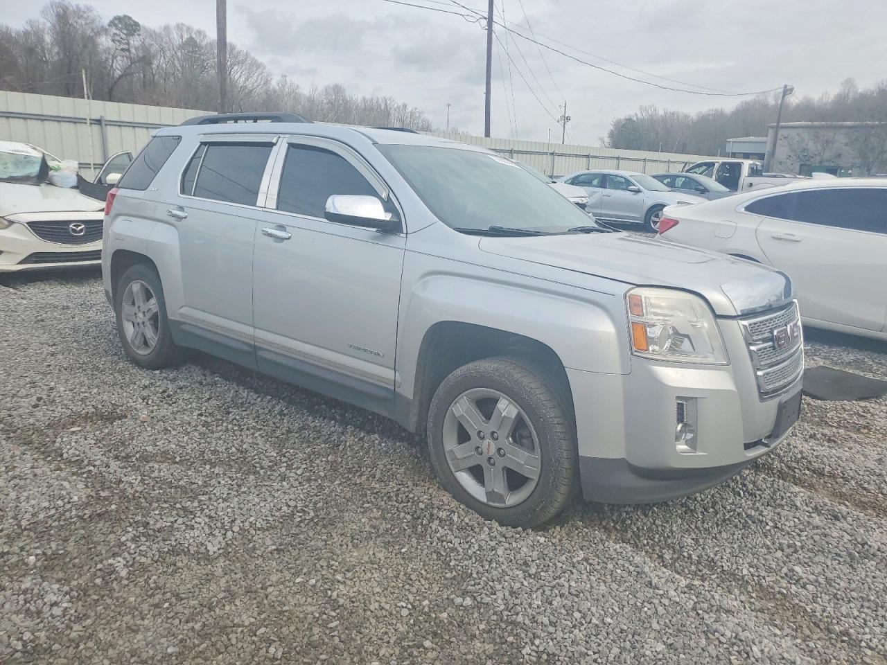 2013 GMC TERRAIN SLT photo 7