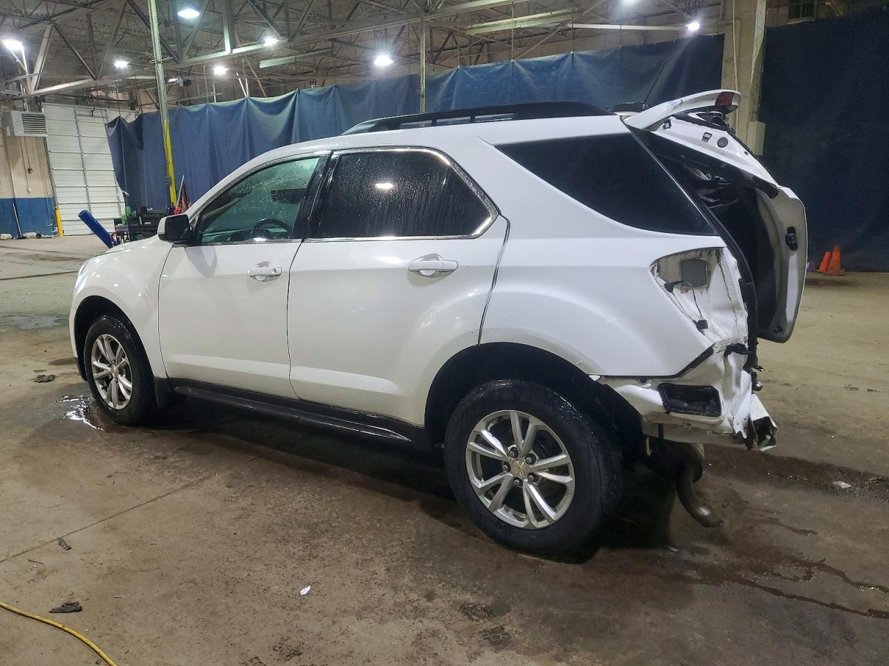 2016 CHEVROLET EQUINOX LT photo 2