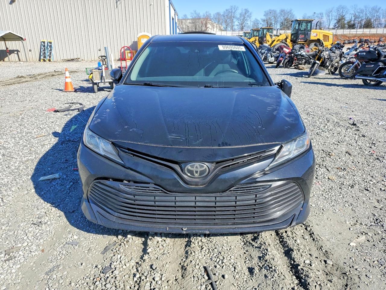 2019 TOYOTA CAMRY L photo 9