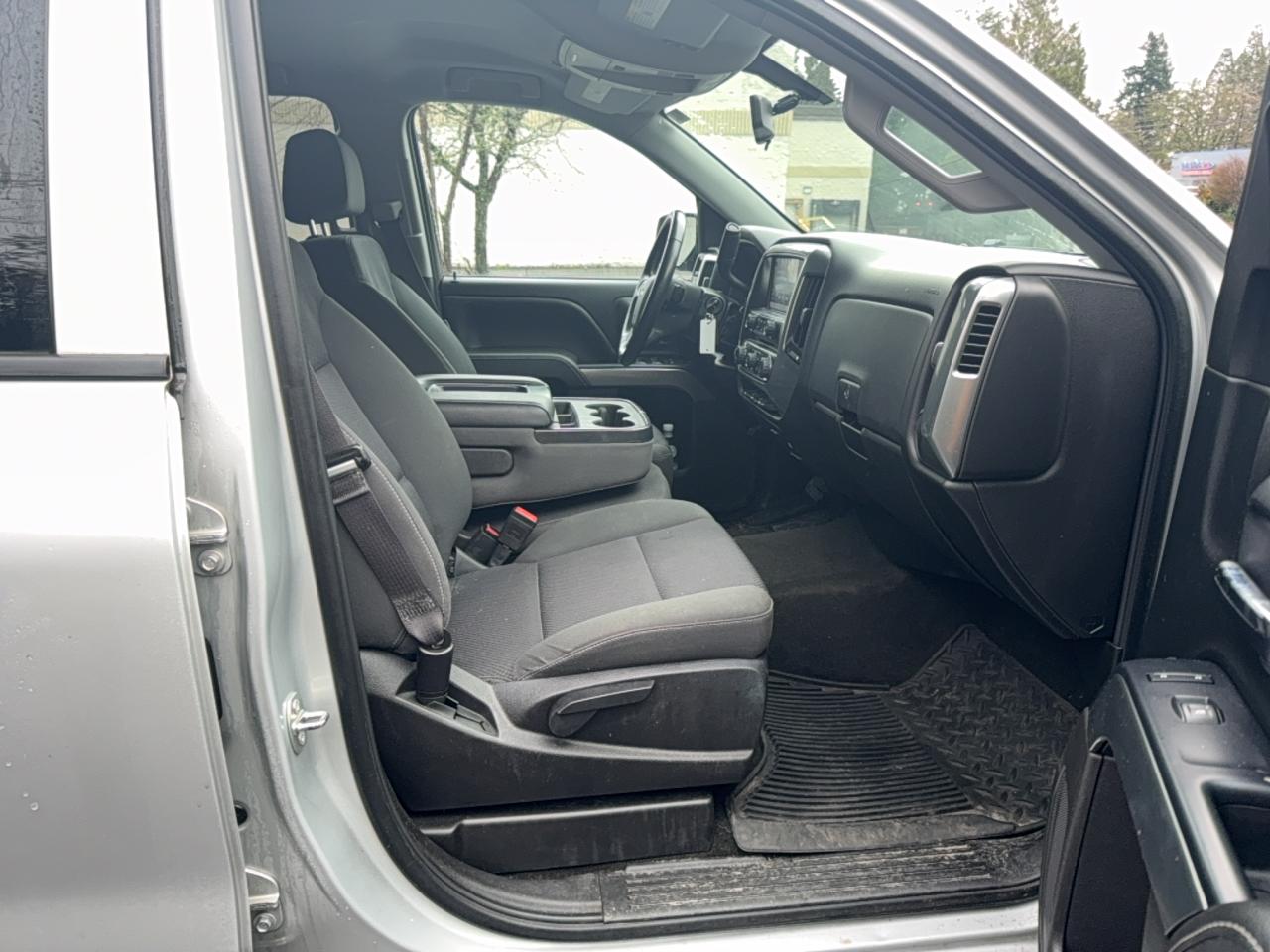 2016 CHEVROLET SILVERADO K1500 LT photo 5