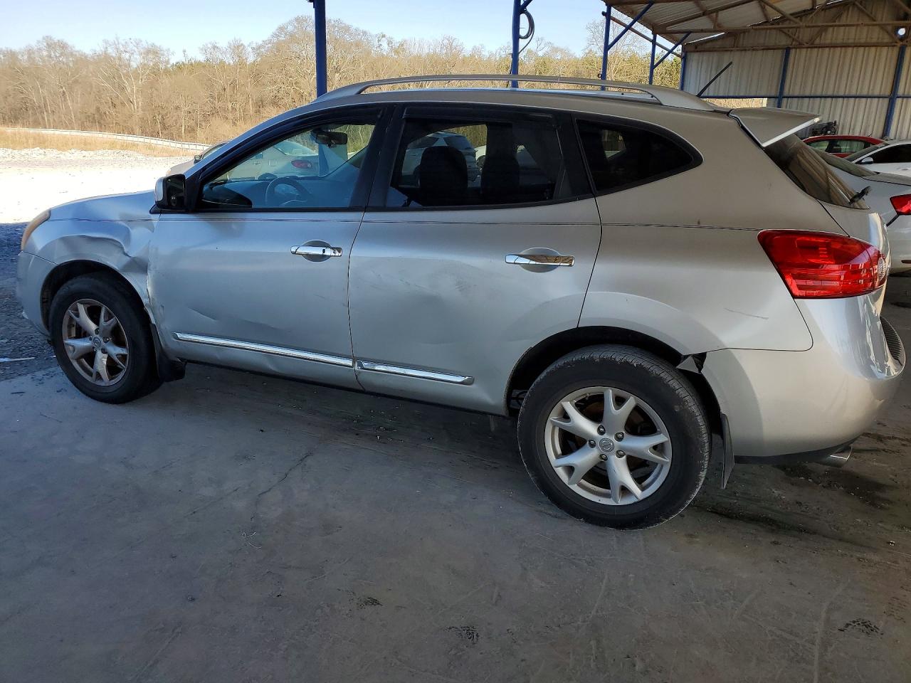 2011 NISSAN ROGUE S photo 2