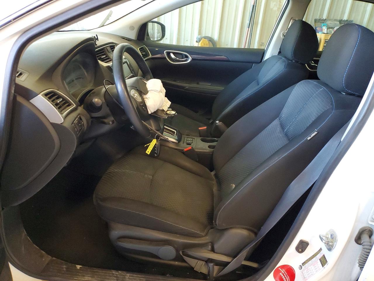 2019 NISSAN SENTRA S photo 7