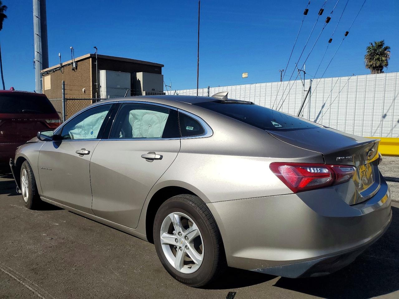 2022 CHEVROLET MALIBU LT photo 2