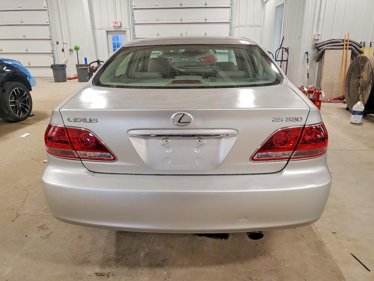 2005 LEXUS ES 330 photo 6