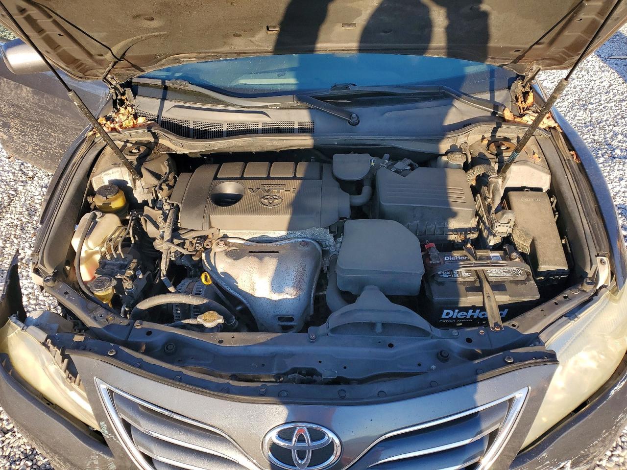2011 TOYOTA CAMRY BASE photo 11