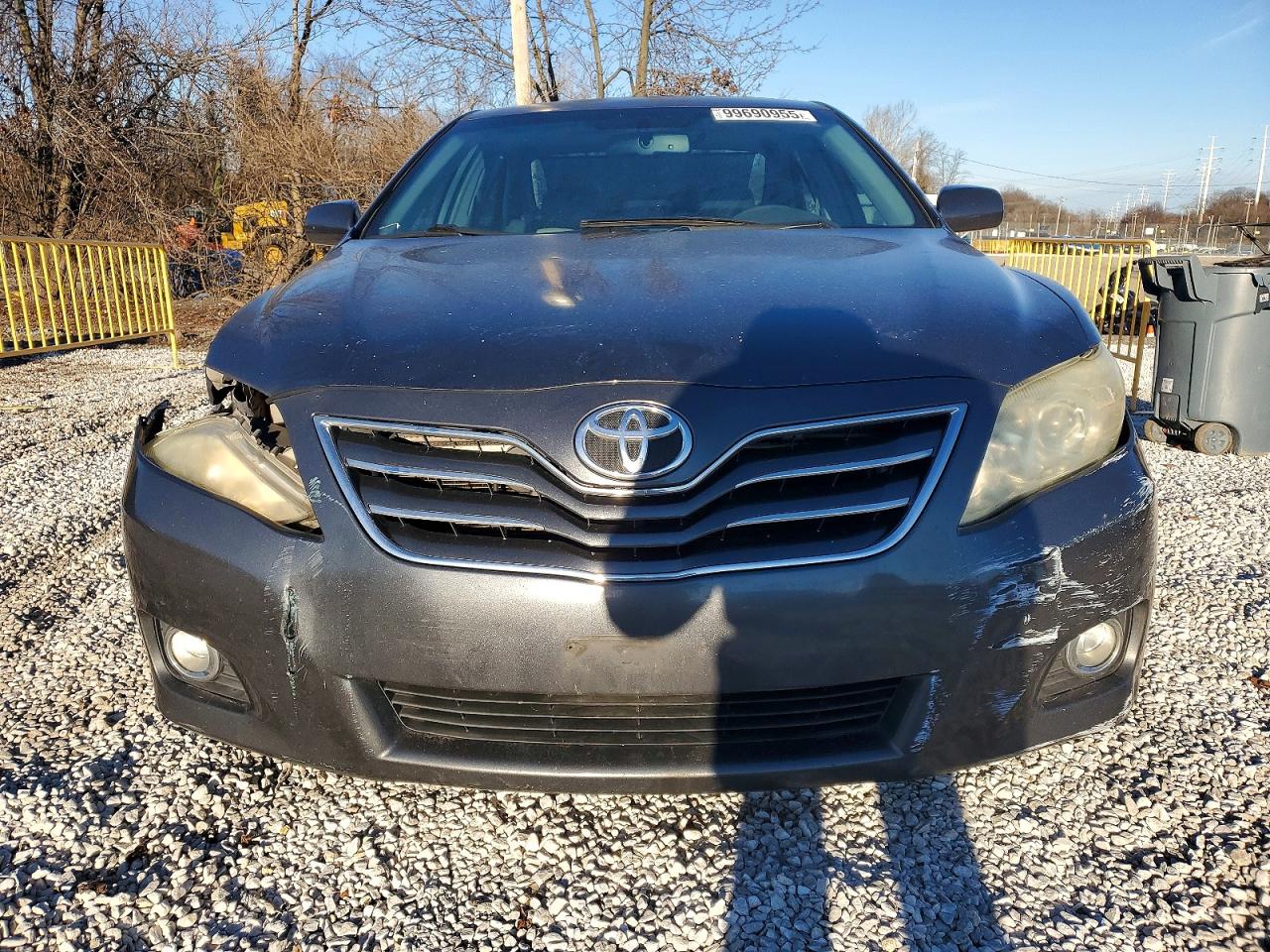 2011 TOYOTA CAMRY BASE photo 5