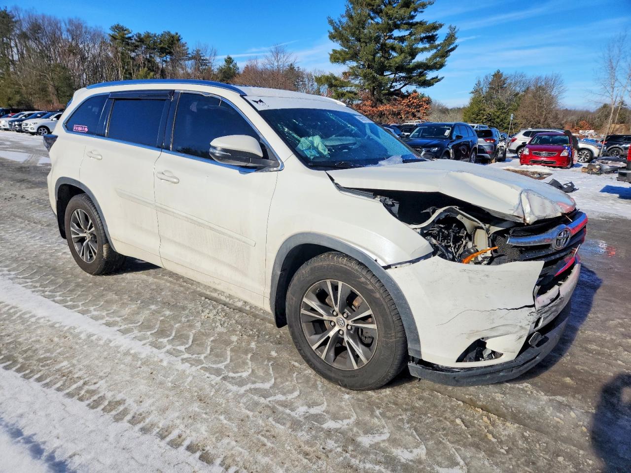 2016 TOYOTA HIGHLANDER XLE photo 4