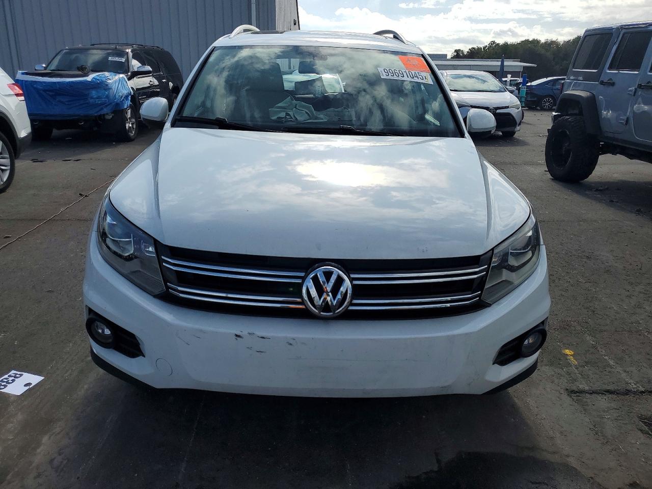 2016 VOLKSWAGEN TIGUAN S photo 5