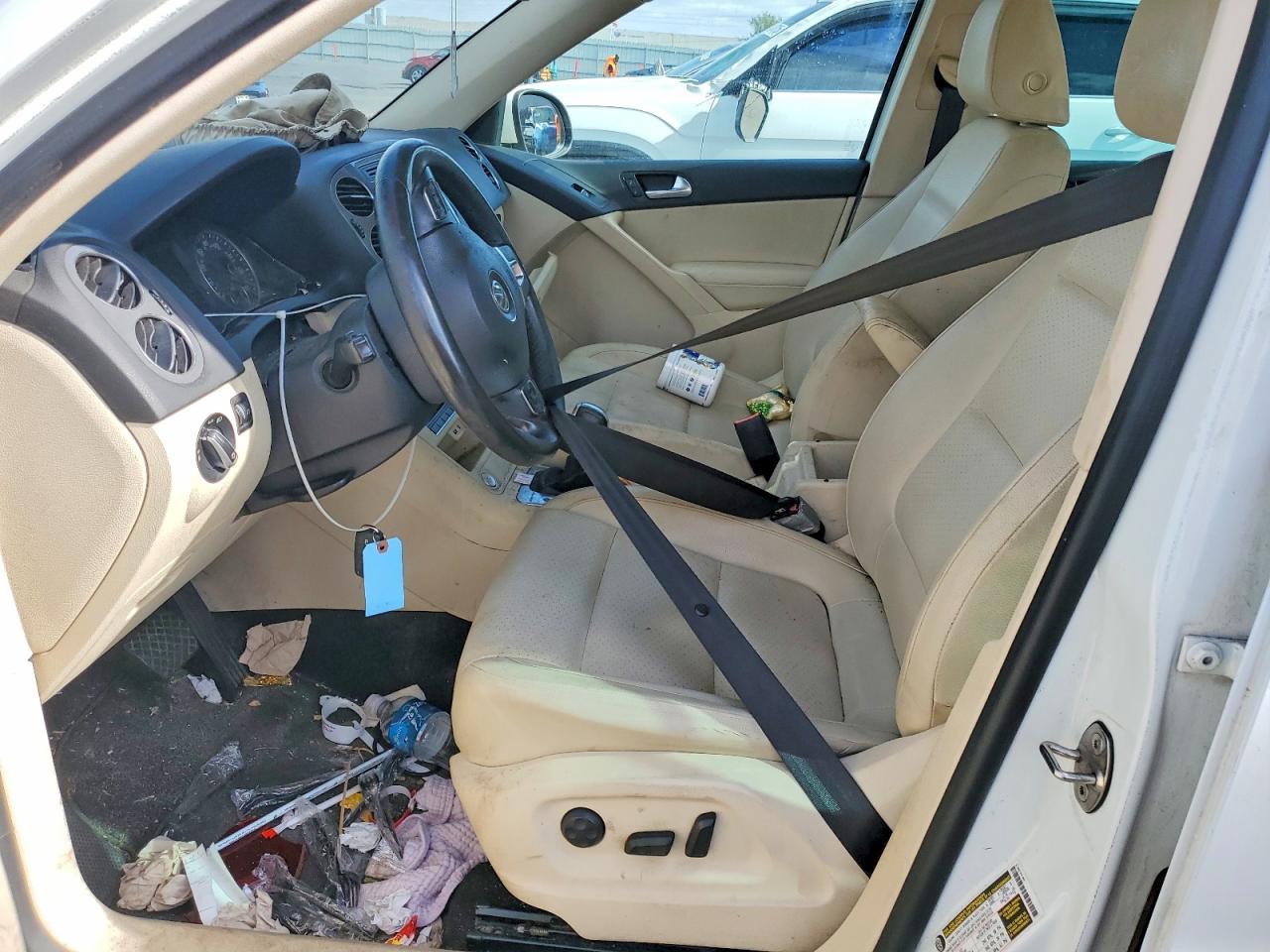 2016 VOLKSWAGEN TIGUAN S photo 7