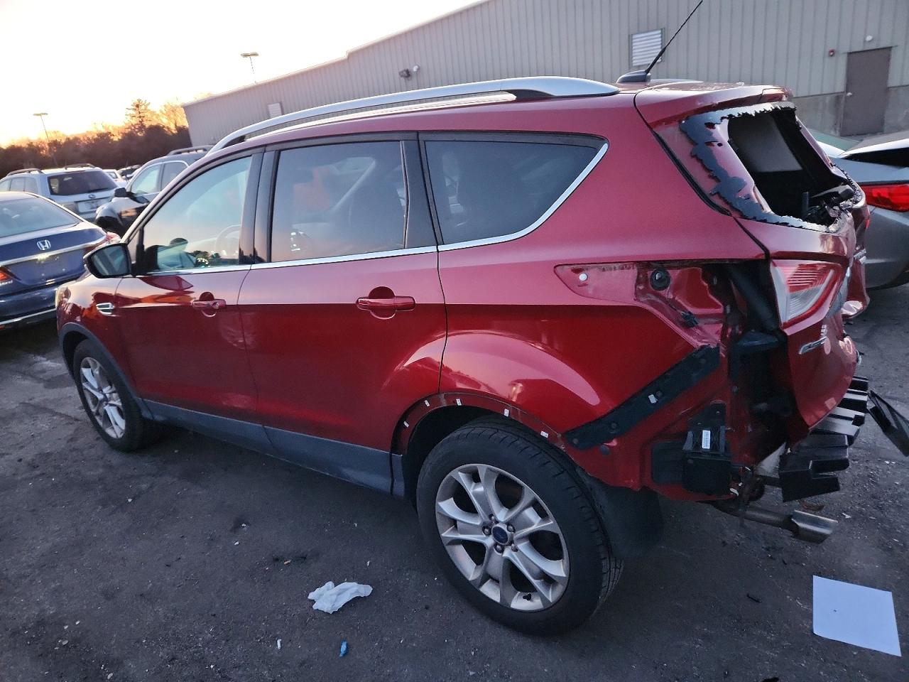 2015 FORD ESCAPE TITANIUM photo 2