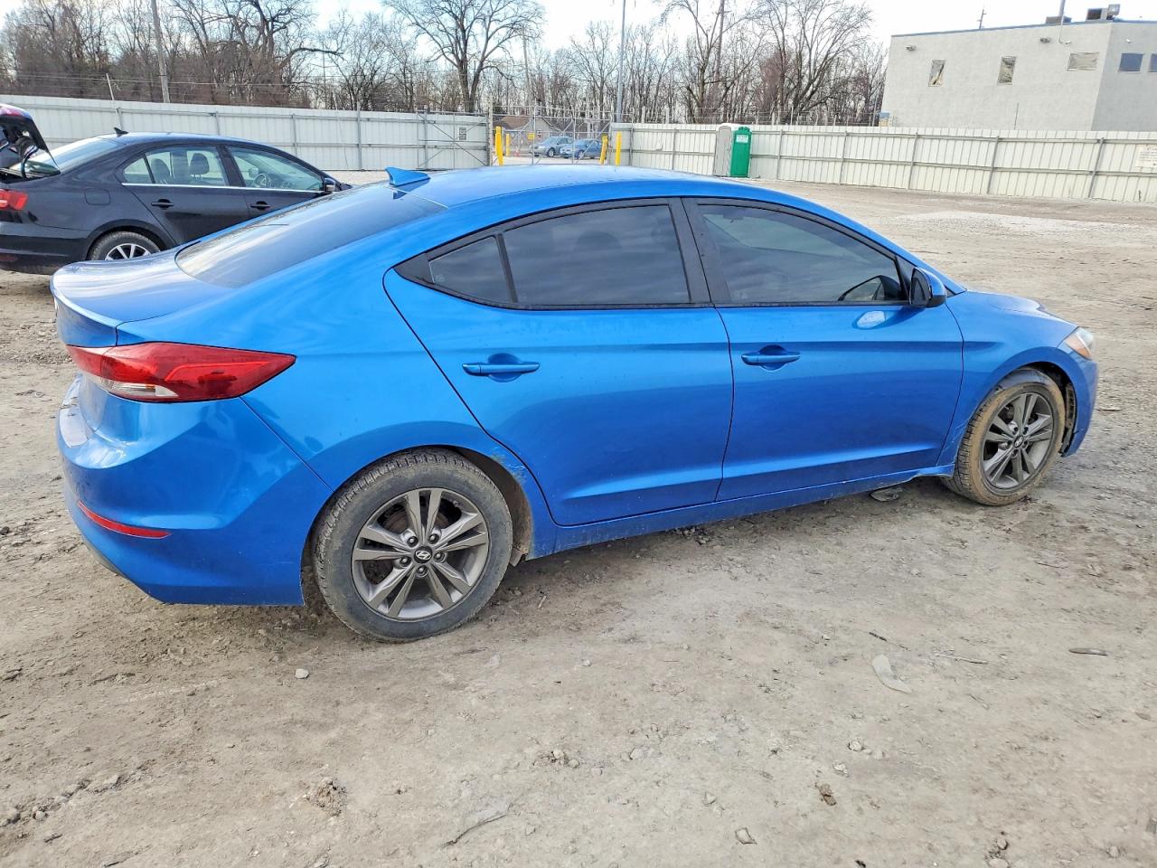 2017 HYUNDAI ELANTRA SE photo 3