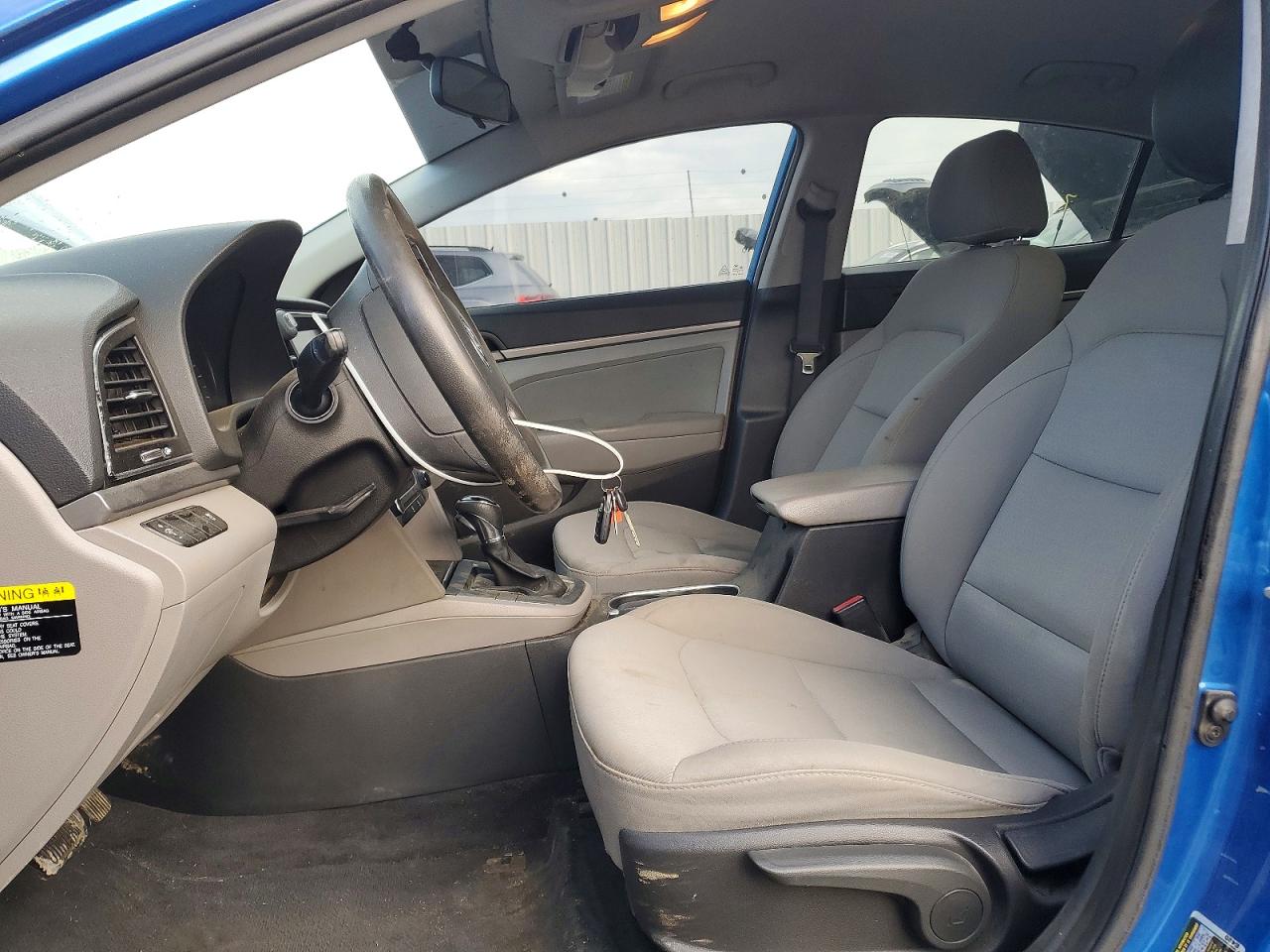 2017 HYUNDAI ELANTRA SE photo 7