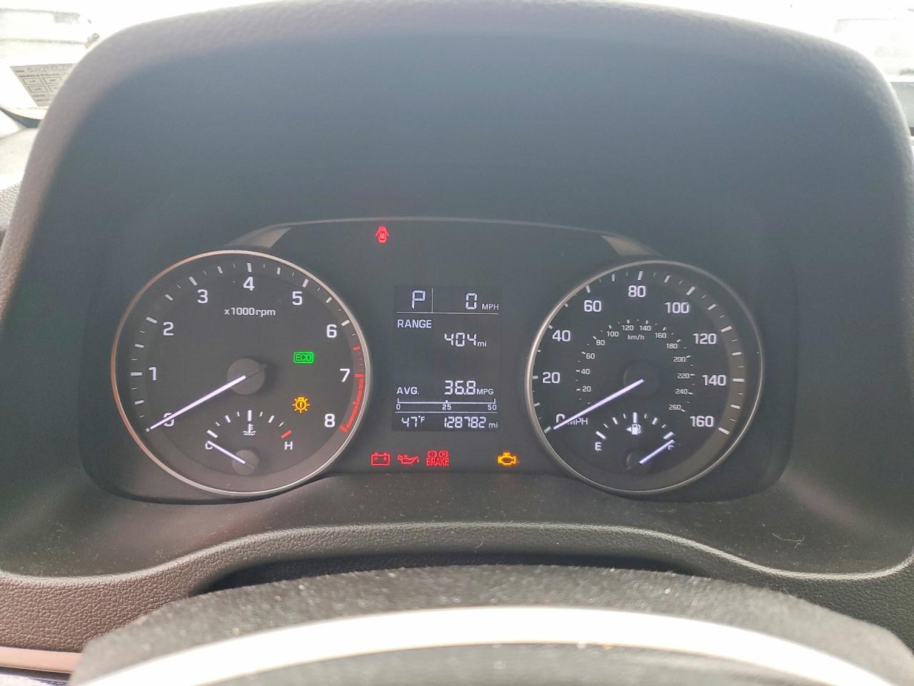 2017 HYUNDAI ELANTRA SE photo 9