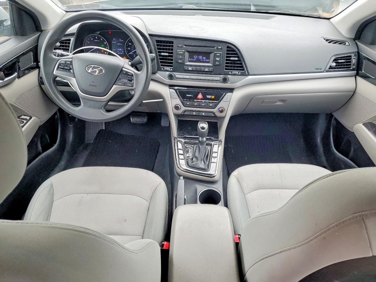 2017 HYUNDAI ELANTRA SE photo 8