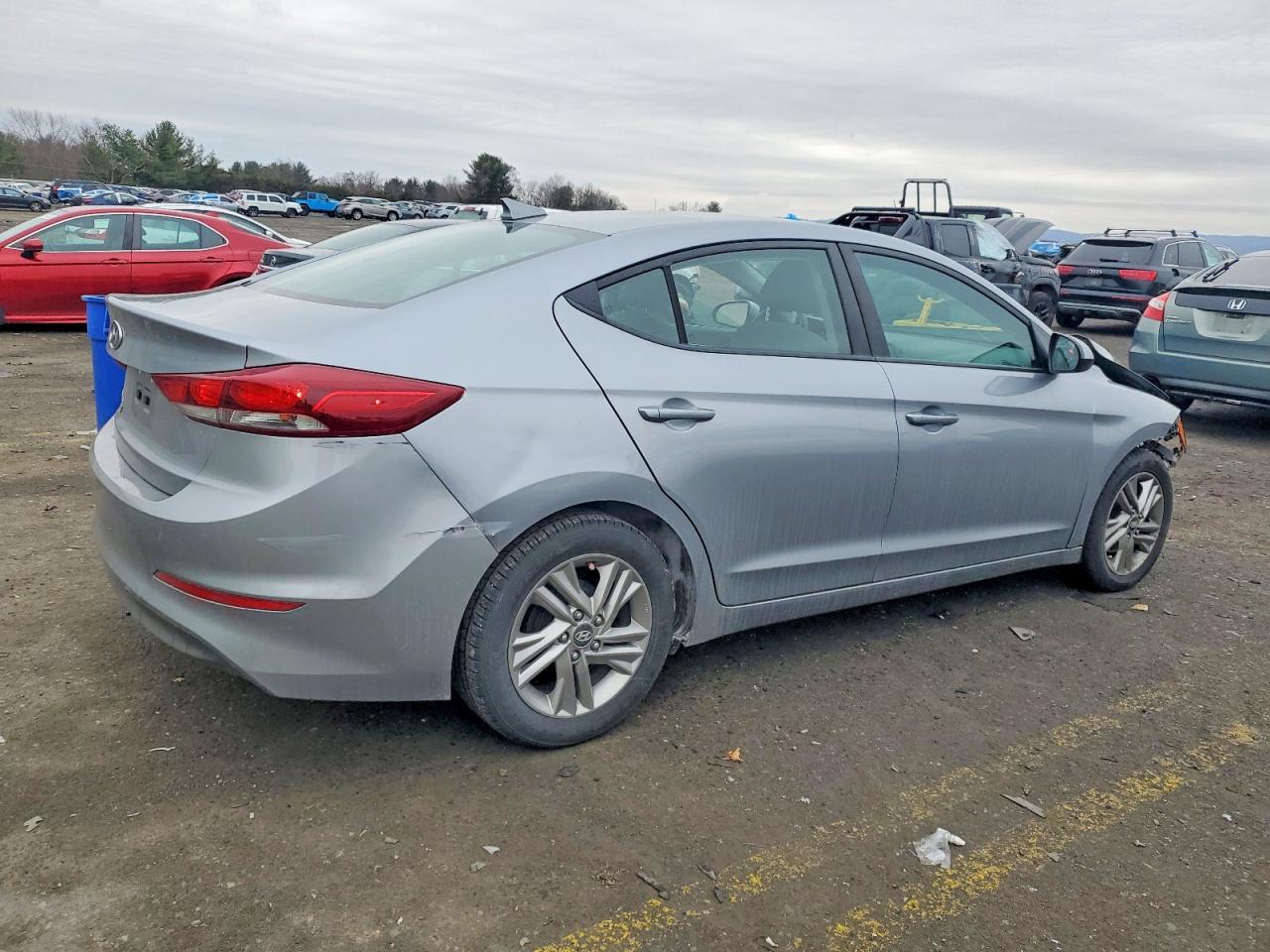 2017 HYUNDAI ELANTRA SE photo 3