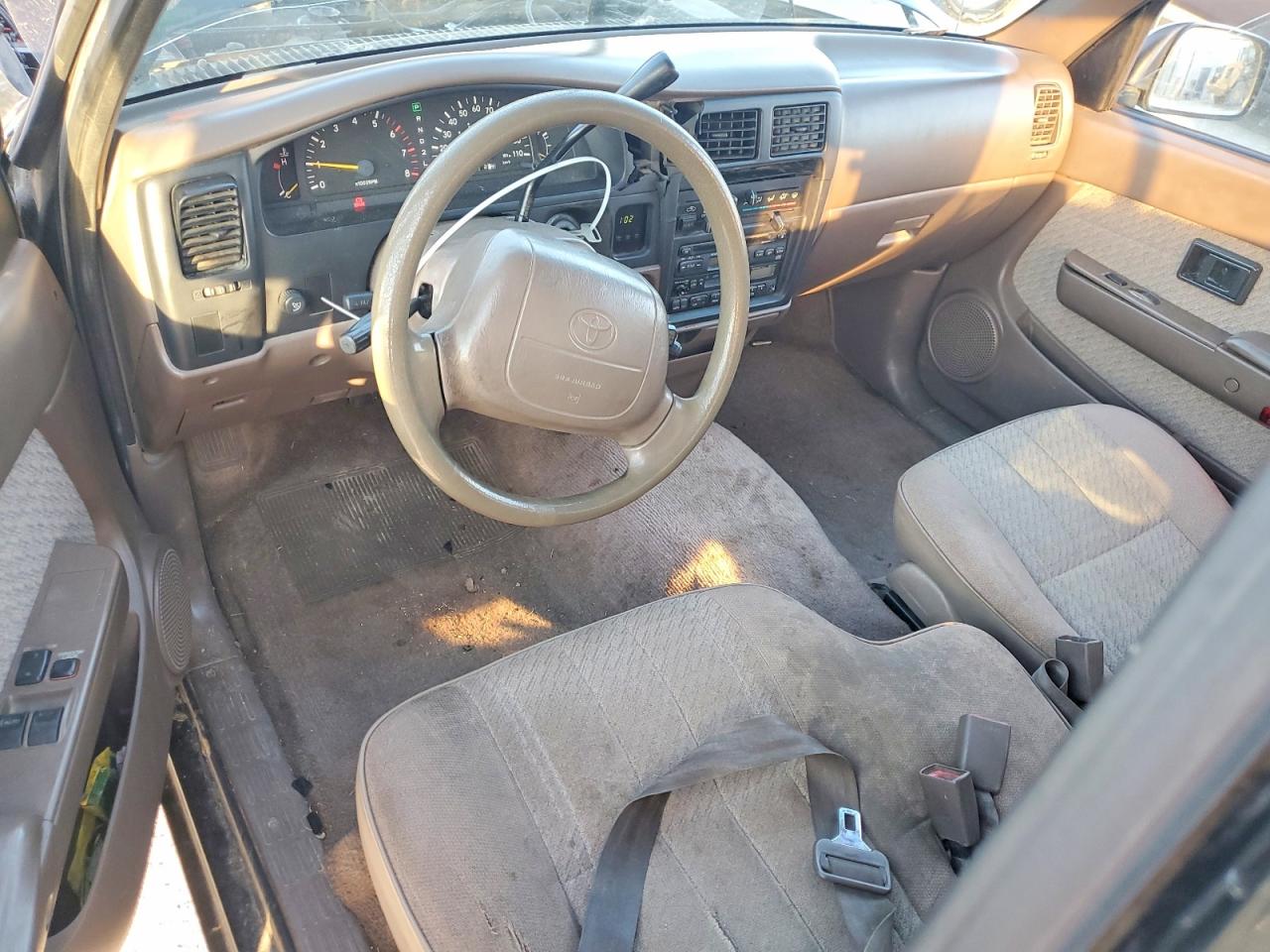 1996 TOYOTA TACOMA XTRACAB photo 8